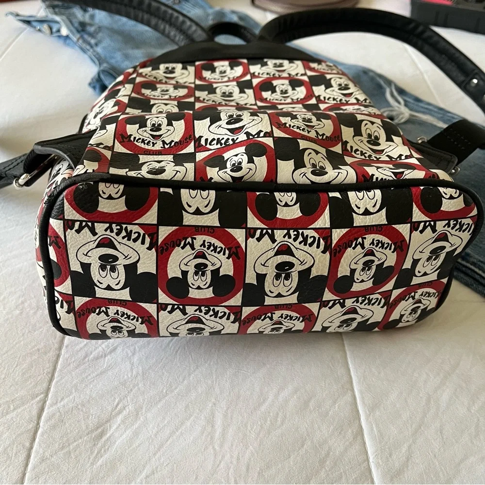 Loungelfy‎ Disney Mickey Mouse Backpack - Picture 5 of 10